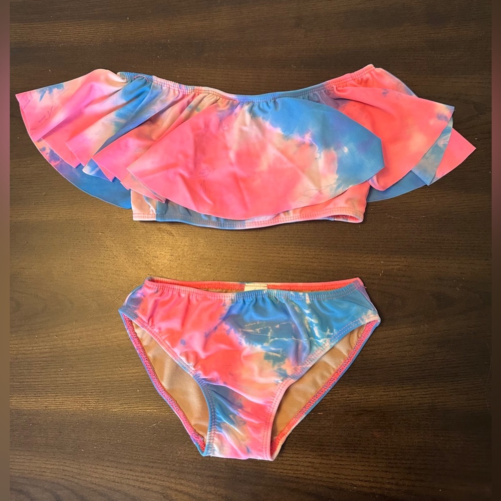 Girls Ruffle Swimsuit